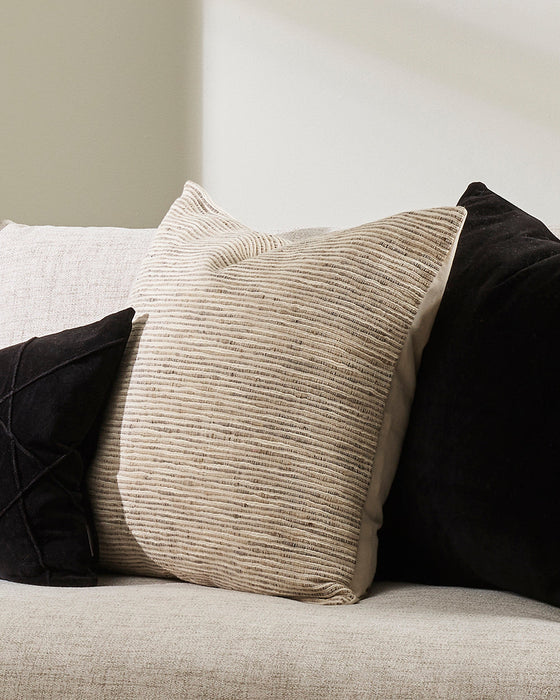 Almada Cushion