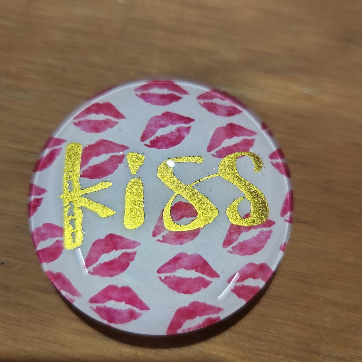 Love & Kisses Magnet - Kiss