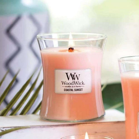 Medium WoodWick Scented Soy Candle - Coastal Sunset