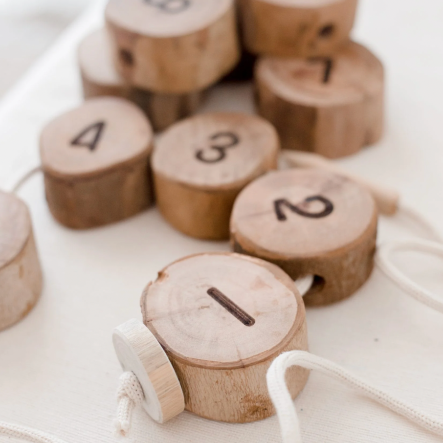 Qtoys | Natural Threading Number Set