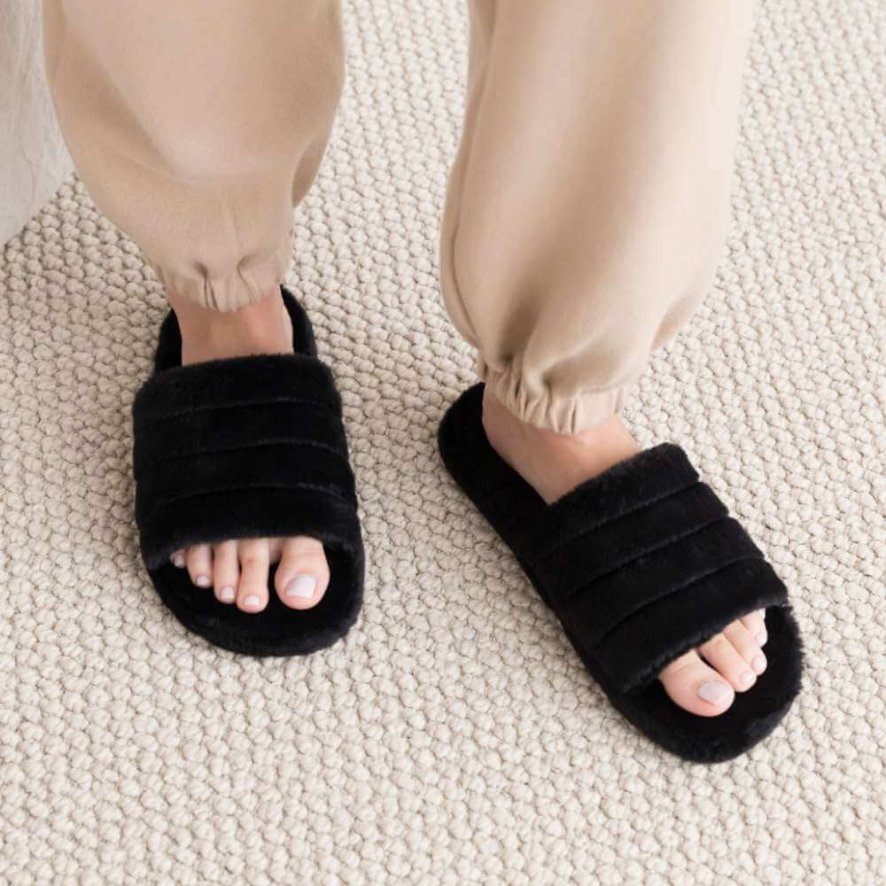 SnuggUps Women's Open Toe Black