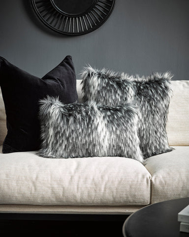 Alaskan Wolf Oblong Cushion