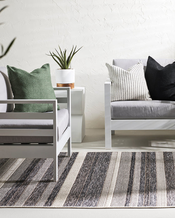 Baltimore Black Floor Rug