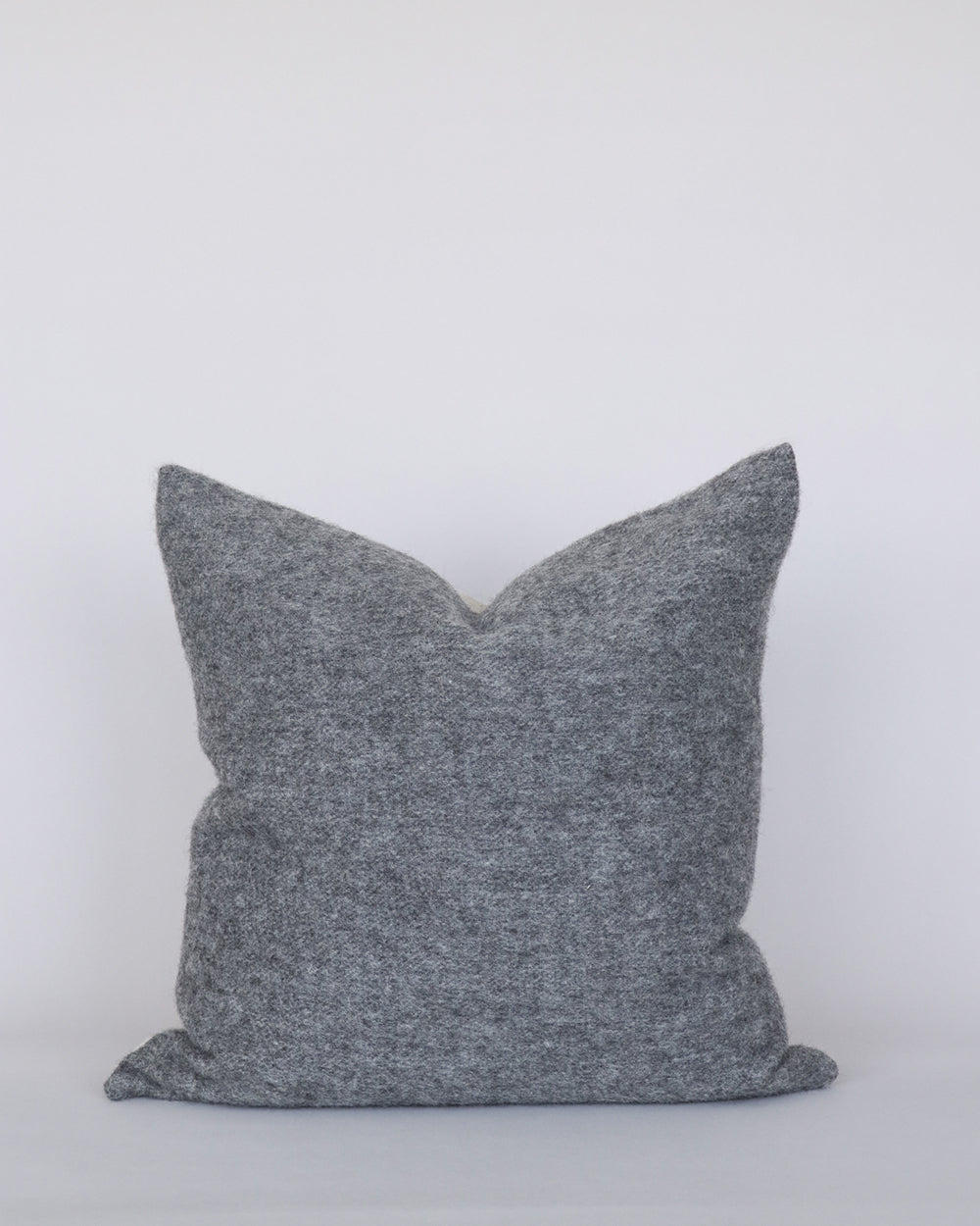 Belizzi Cushion