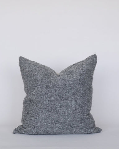 Belizzi Cushion