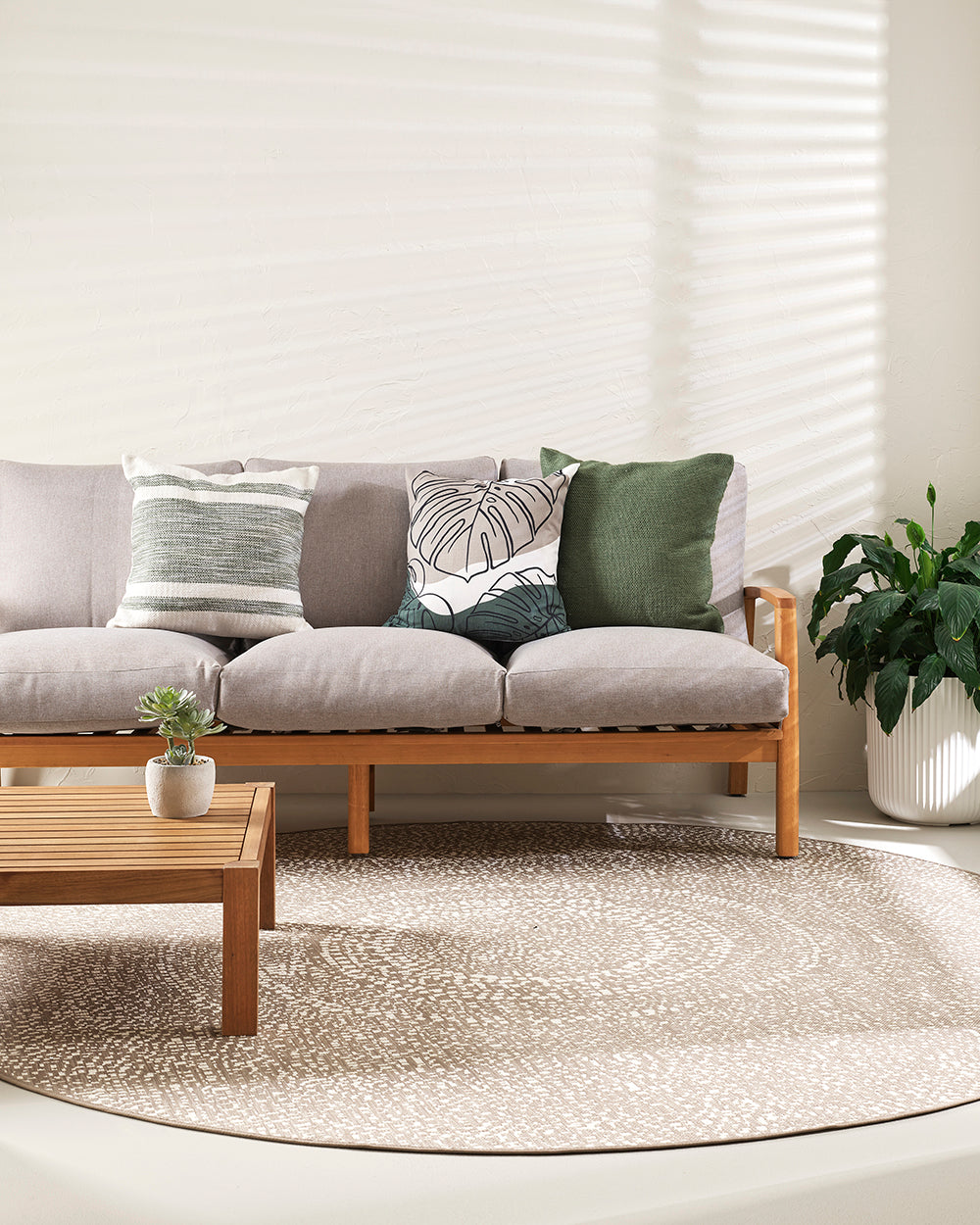 Cleo Olive Cushion