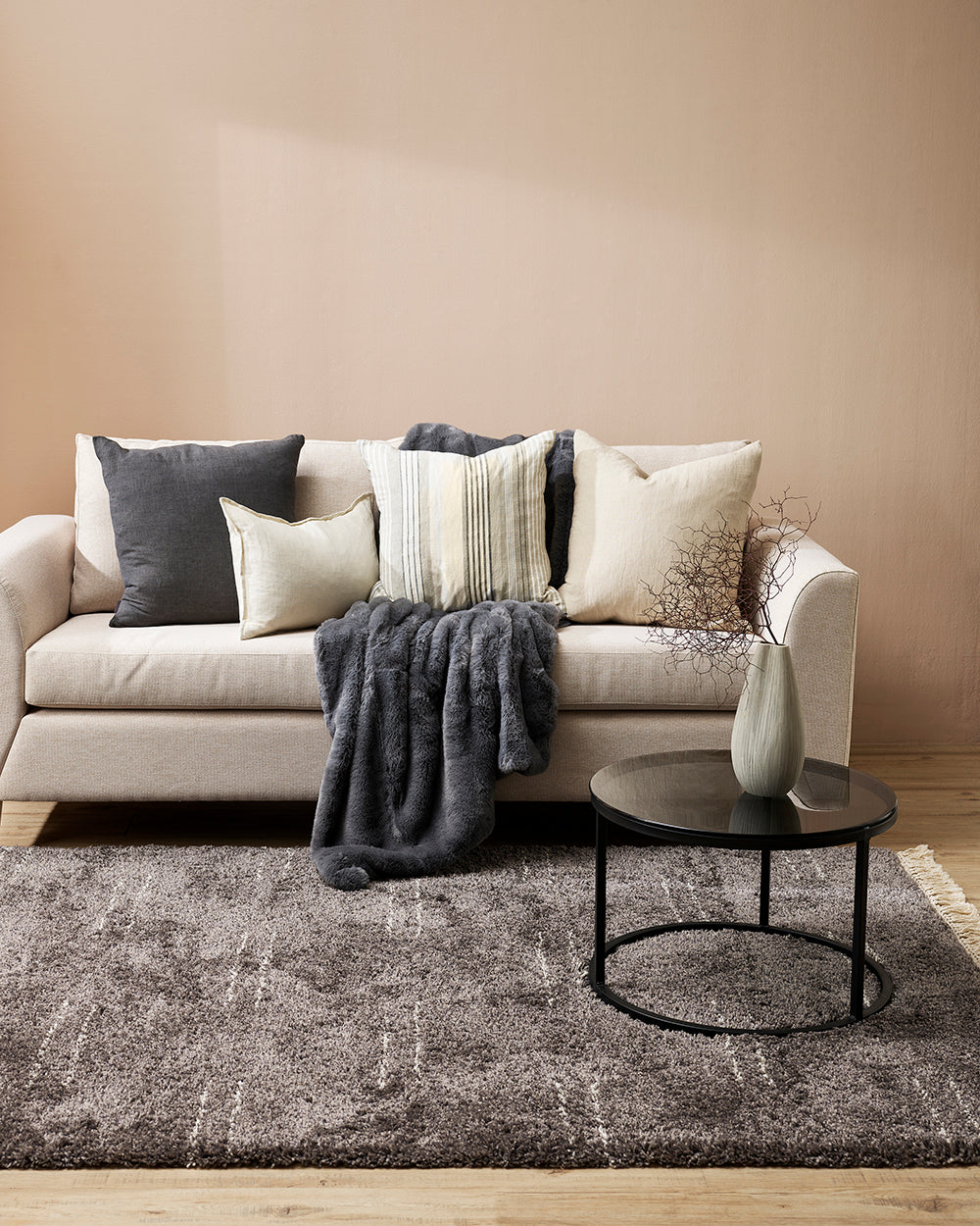 Clooney Cushion
