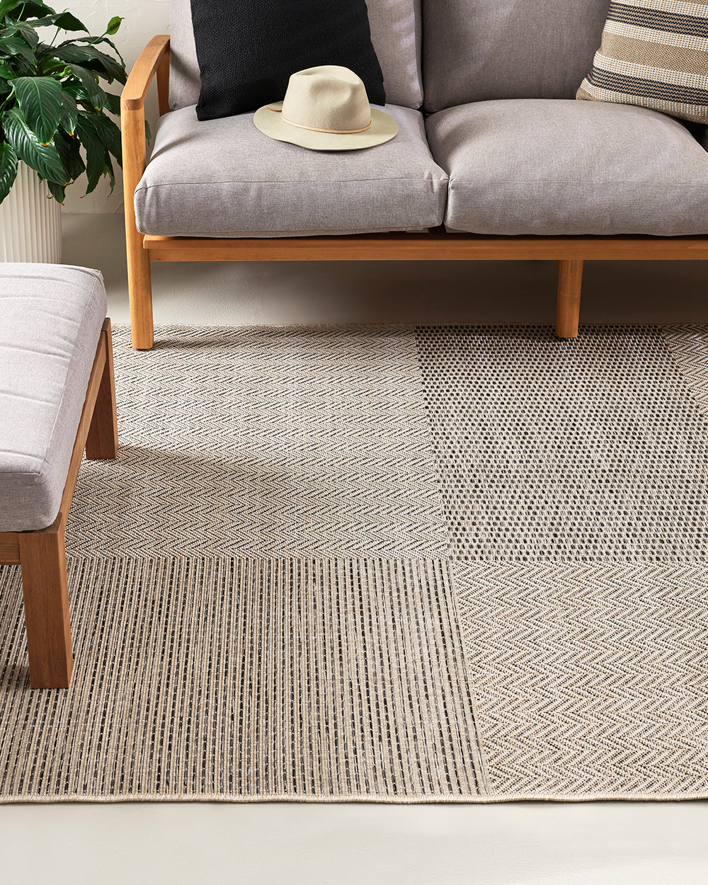 Collingwood Floor Rug | The Comeliness NZ