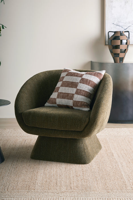 Lucca Swivel Chair