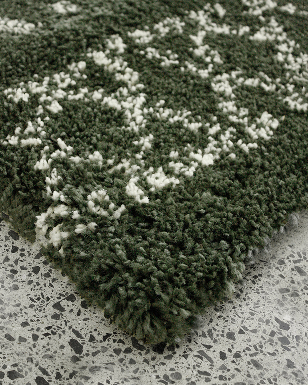 Kapali Floor Rug