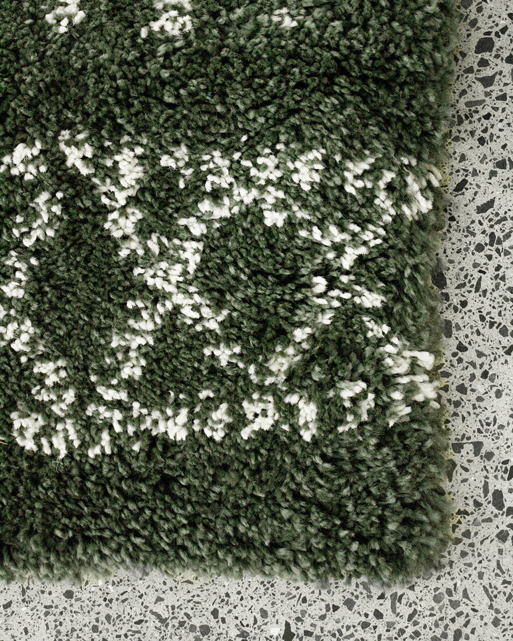 Kapali Floor Rug
