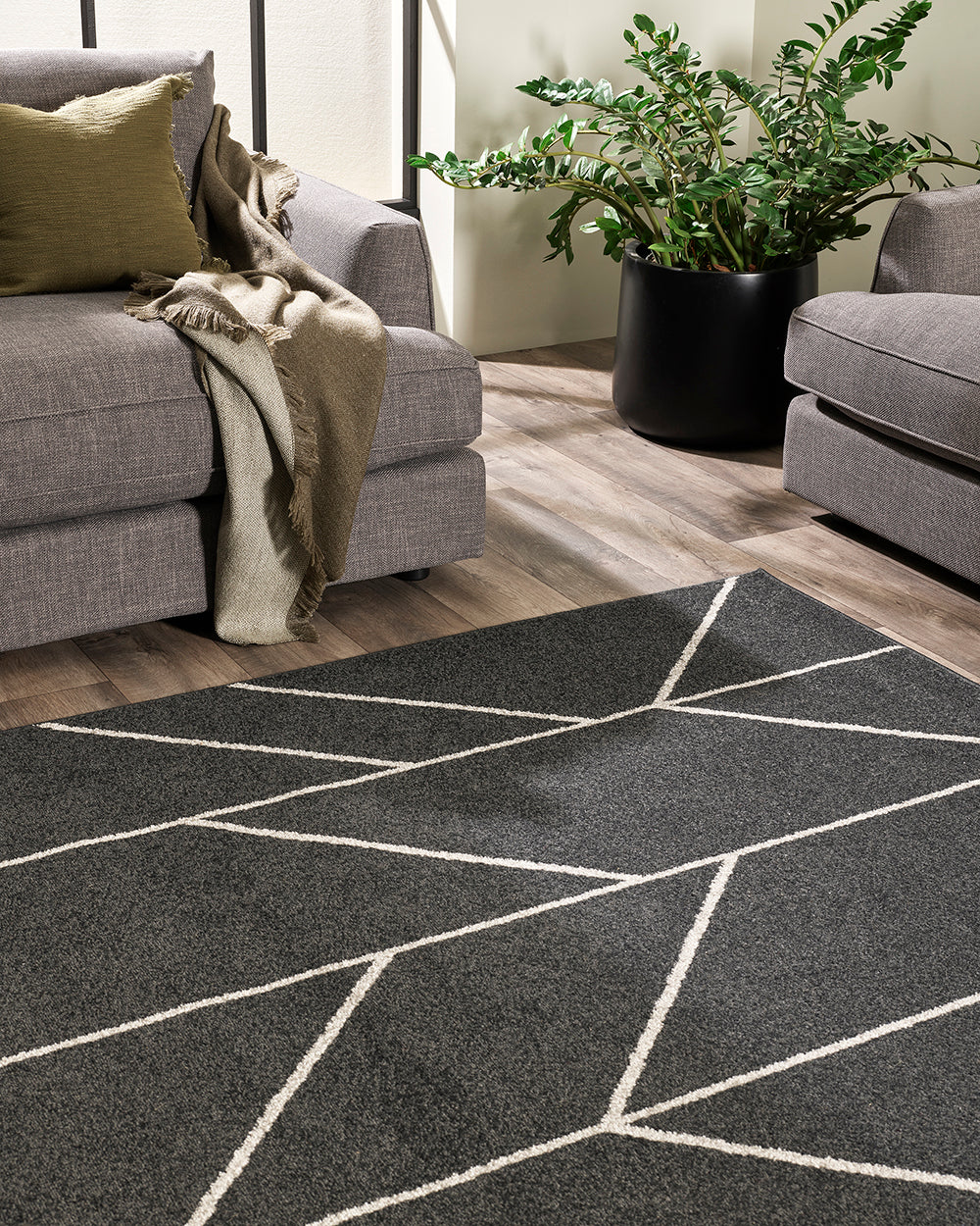 Kingston Black Floor Rug