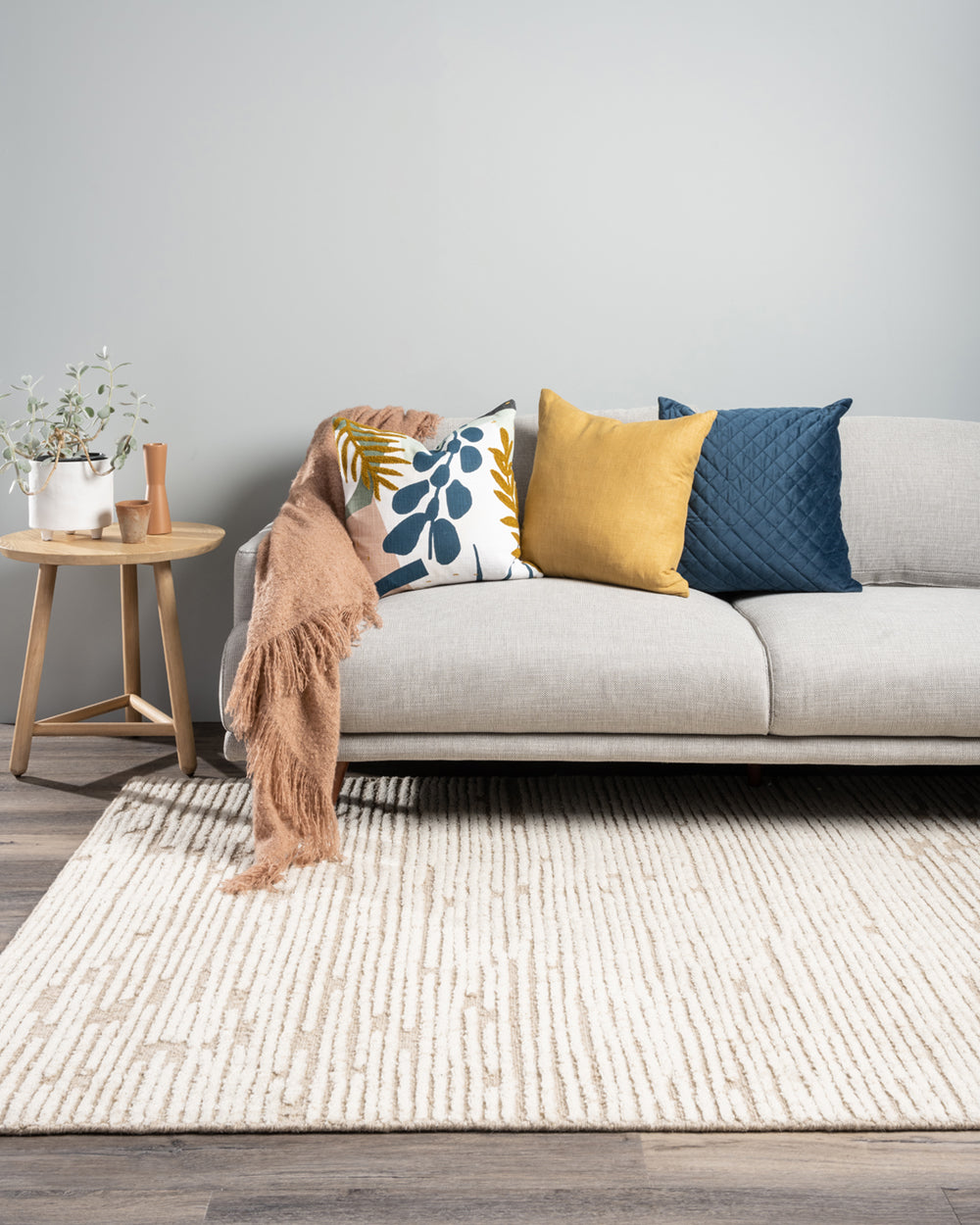 Lida Cushion