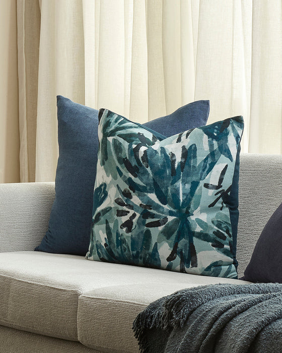 Lumiere Diesel Cushion