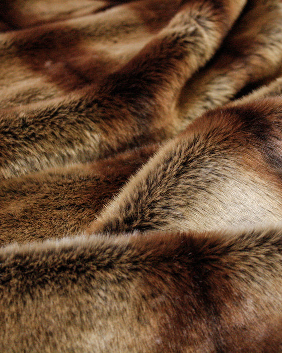 Red Lemur Throw