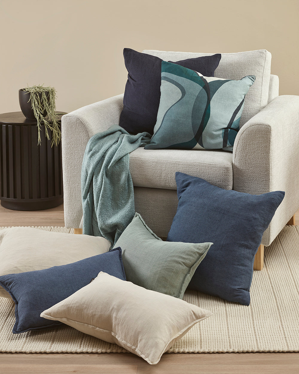 Ollo Serenade Throw