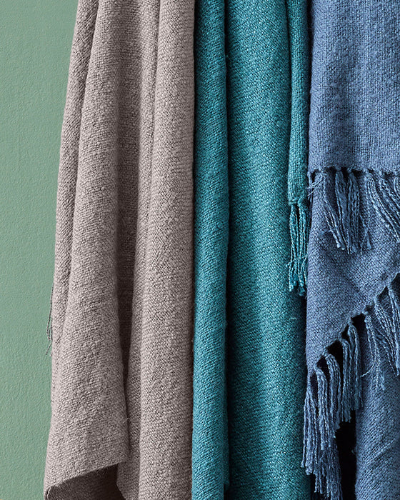 Ollo Serenade Throw